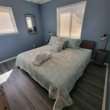 2022 Renovated 2-Bdrm Cozy, Lovely Condo W/Parking! Hilton Head Island Exterior photo